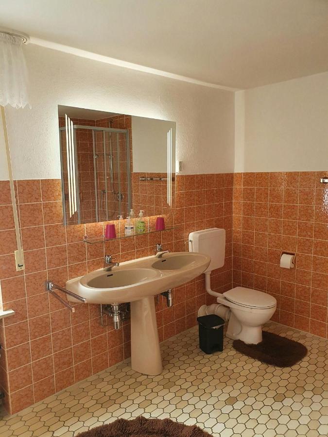 Ferienhaus-Naturblick Berndorf  Esterno foto